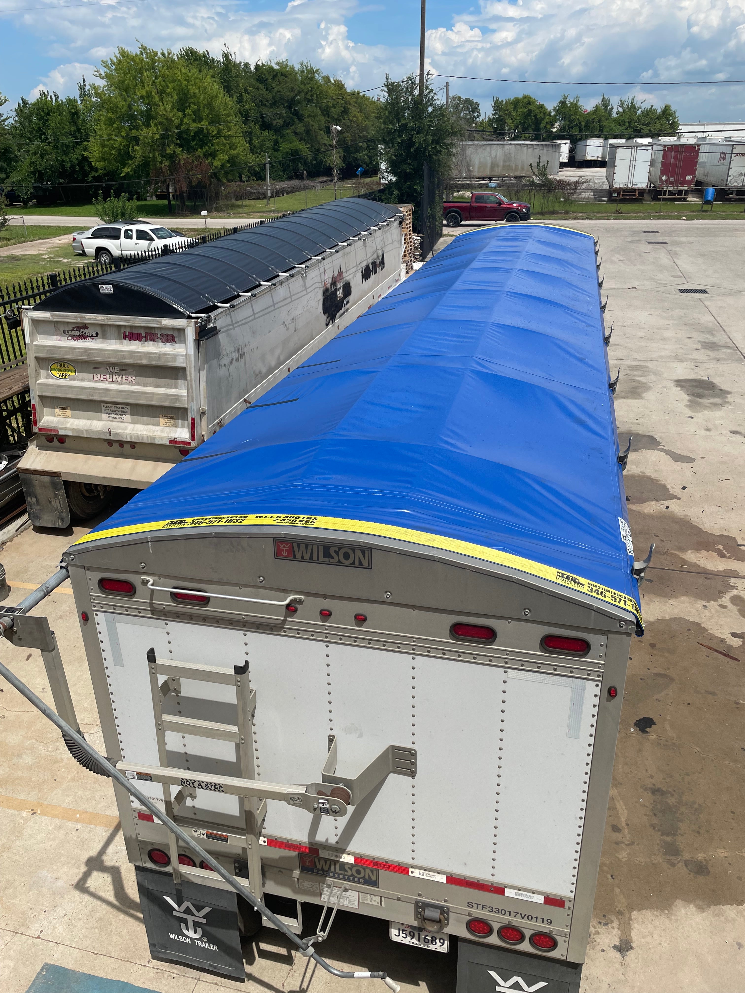 Hopper Bottom/ Grain Trailers 22-Oz Ripstop Vinyl Tarp